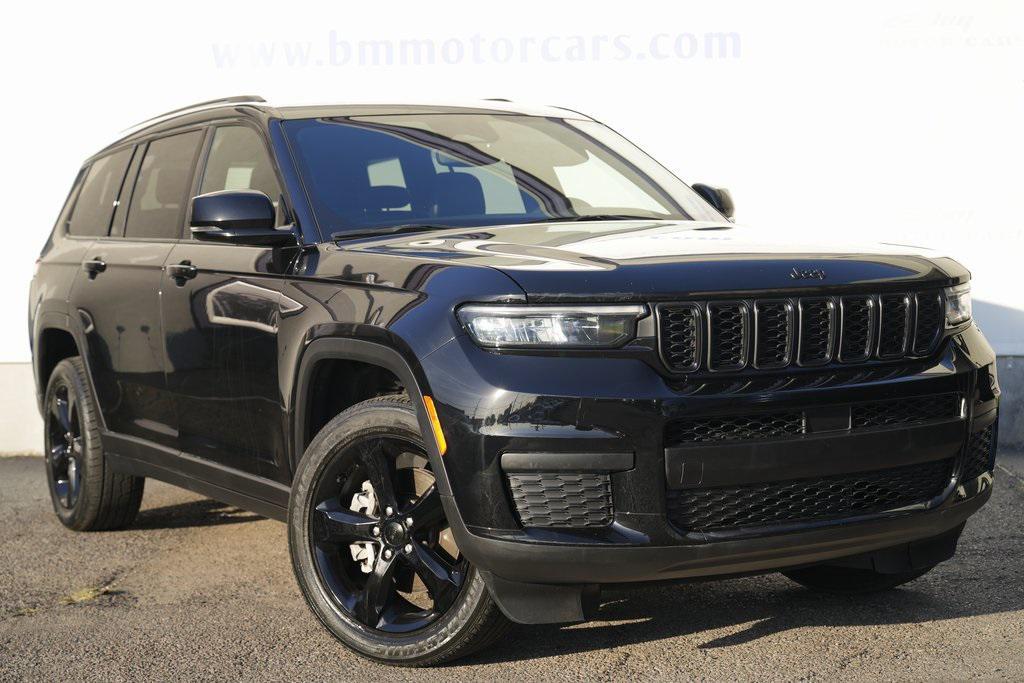 used 2023 Jeep Grand Cherokee L car, priced at $26,900
