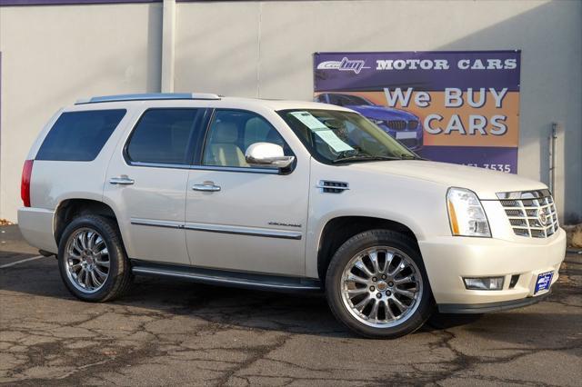 used 2011 Cadillac Escalade car, priced at $10,700