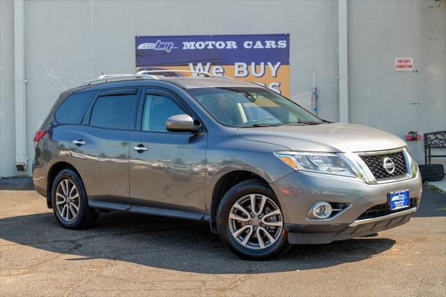 used 2015 Nissan Pathfinder car, priced at $5,700