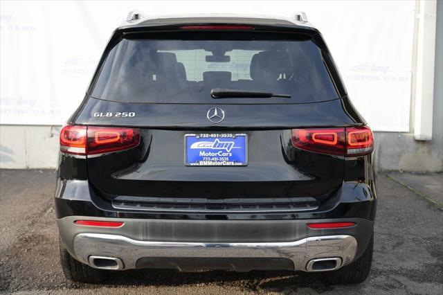 used 2021 Mercedes-Benz GLB 250 car, priced at $22,900