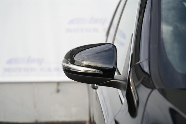 used 2021 Mercedes-Benz GLB 250 car, priced at $22,900