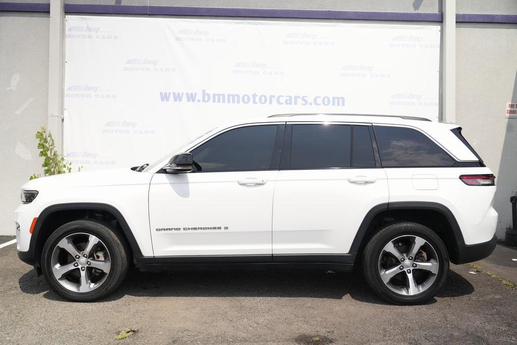 used 2023 Jeep Grand Cherokee car, priced at $21,900