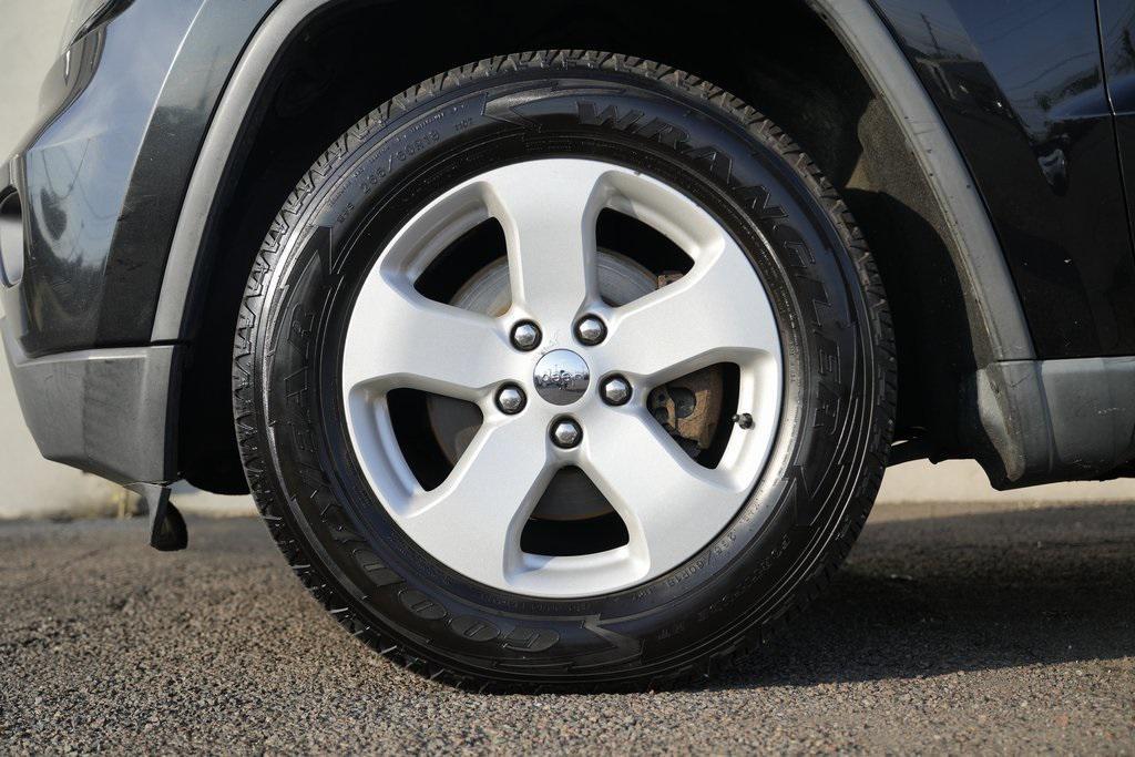 used 2011 Jeep Grand Cherokee car, priced at $6,700