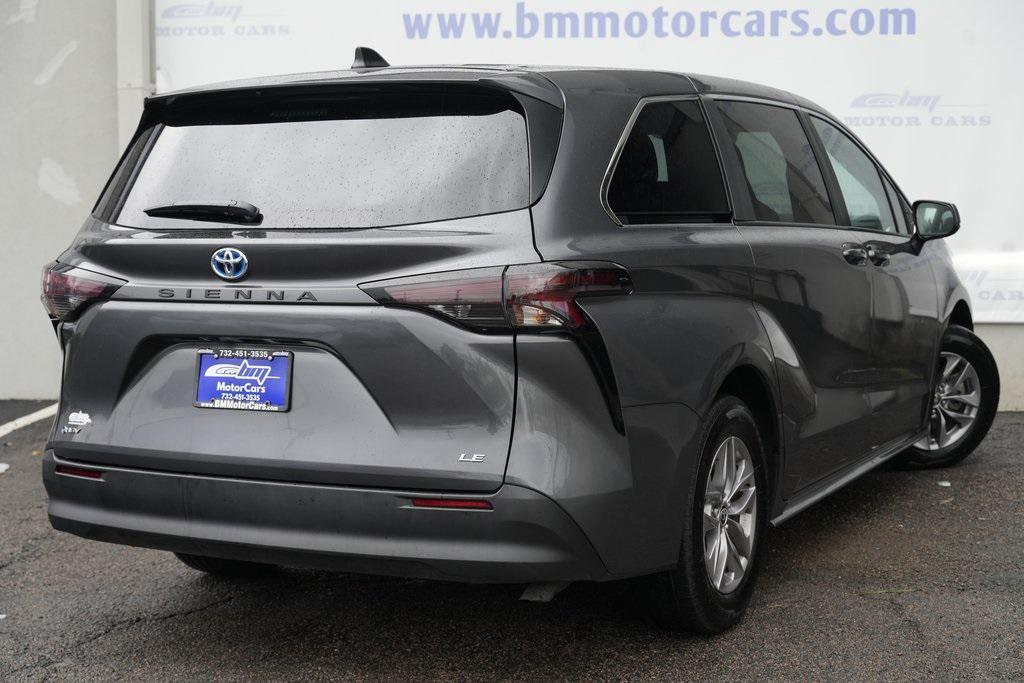 used 2025 Toyota Sienna car, priced at $40,900