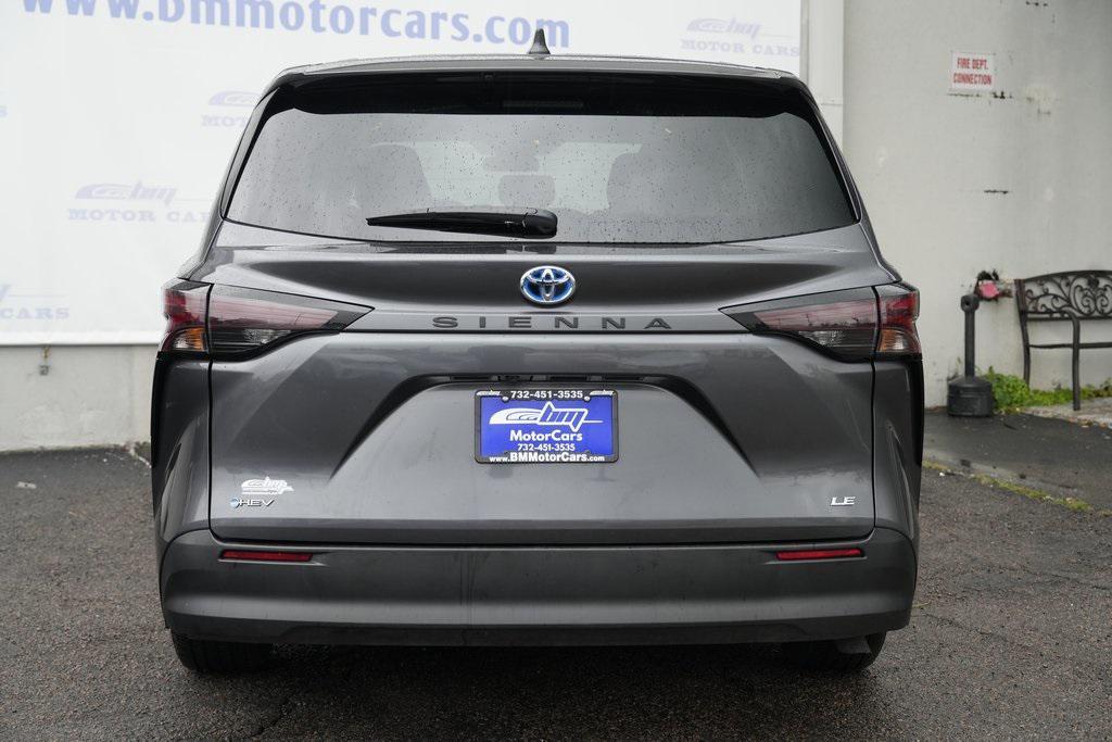 used 2025 Toyota Sienna car, priced at $40,900