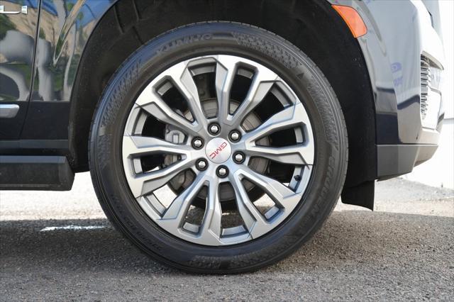 used 2021 GMC Yukon XL car, priced at $41,900