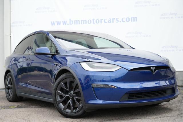 used 2022 Tesla Model X car, priced at $46,900
