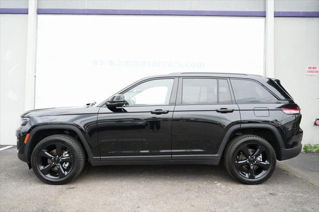 used 2022 Jeep Grand Cherokee car, priced at $23,900