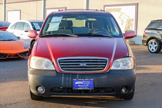 used 2002 Kia Sedona car, priced at $3,900