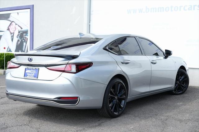 used 2022 Lexus ES 300h car, priced at $34,900