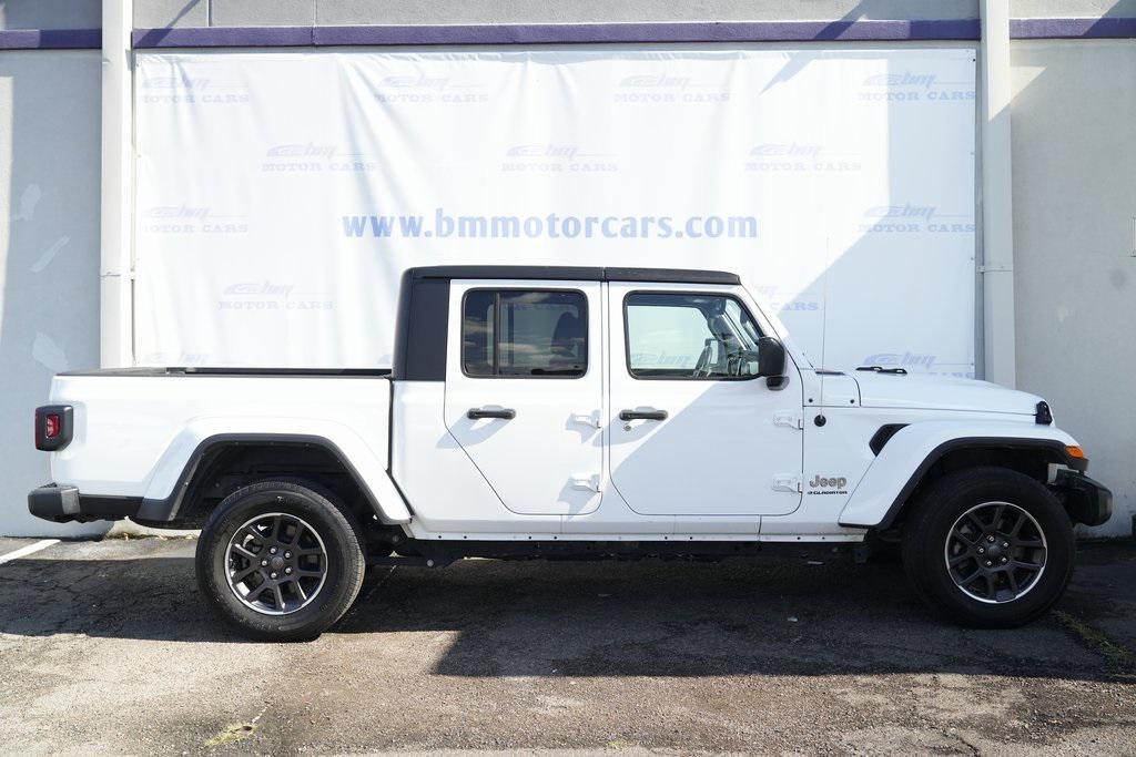 used 2023 Jeep Gladiator car, priced at $27,900