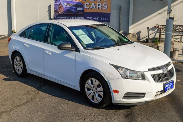 used 2014 Chevrolet Cruze car, priced at $4,900