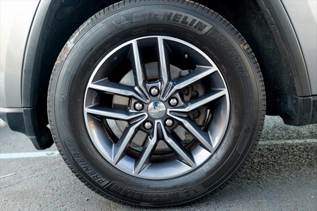 used 2018 Jeep Grand Cherokee car, priced at $14,700