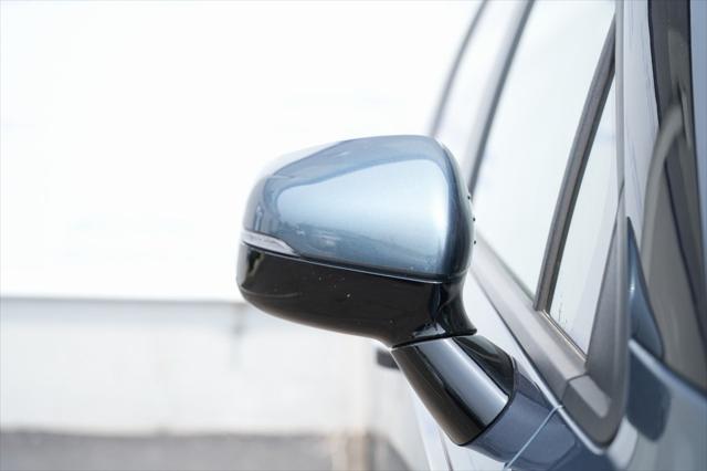 used 2024 Kia Carnival car, priced at $34,900