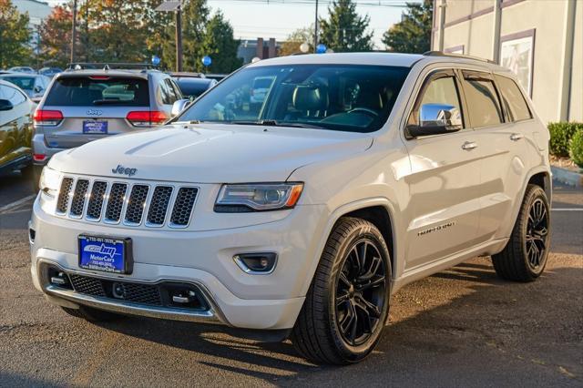 used 2015 Jeep Grand Cherokee car, priced at $13,900