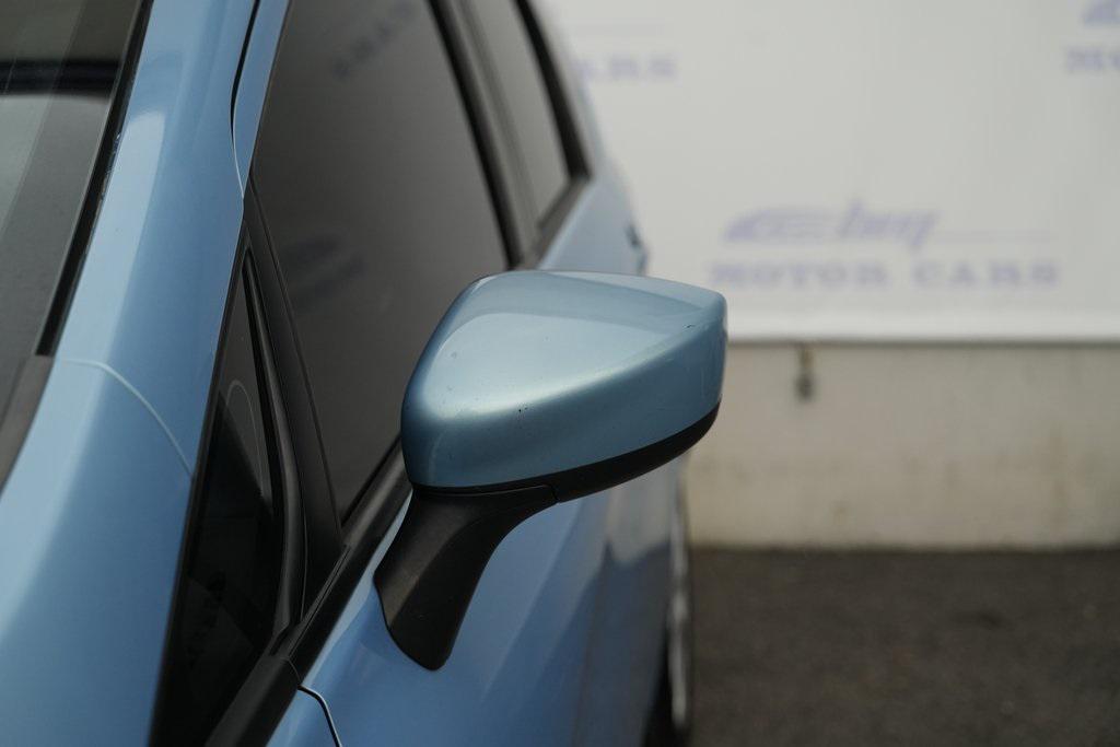 used 2015 Nissan Versa Note car, priced at $4,700