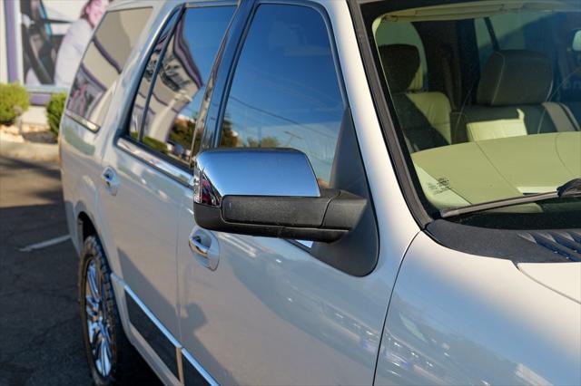 used 2008 Lincoln Navigator car, priced at $4,900