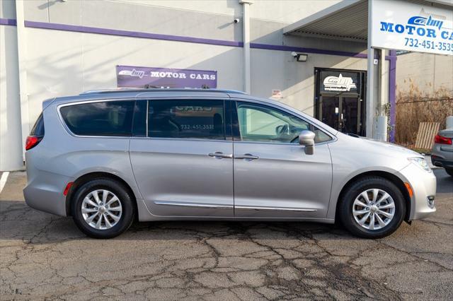 used 2019 Chrysler Pacifica car, priced at $13,900