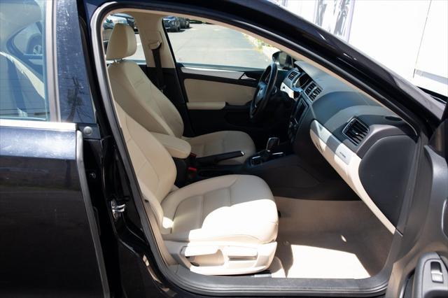 used 2016 Volkswagen Jetta Hybrid car, priced at $9,700