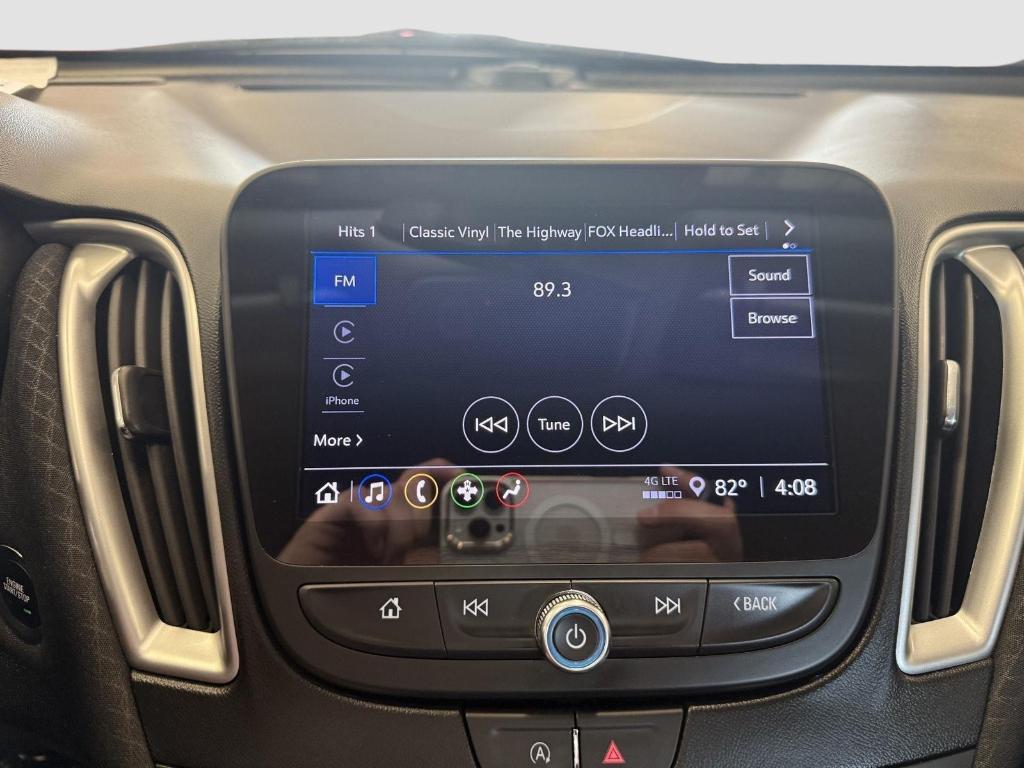new 2025 Chevrolet Malibu car