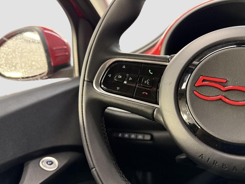 new 2024 FIAT 500e car