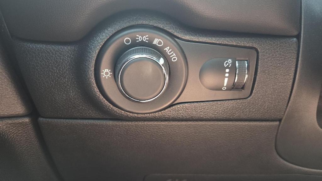 new 2025 Dodge Durango car, priced at $38,887