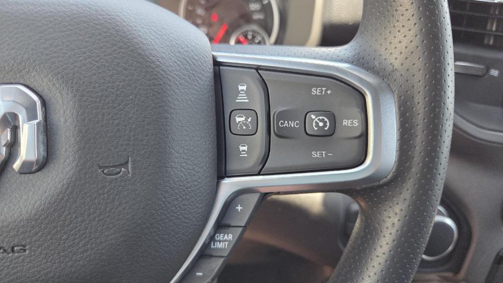 new 2025 Ram 1500 car, priced at $43,984