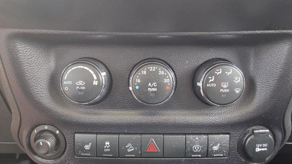 used 2014 Jeep Wrangler Unlimited car, priced at $19,987