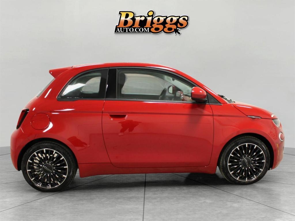 new 2024 FIAT 500e car, priced at $33,595