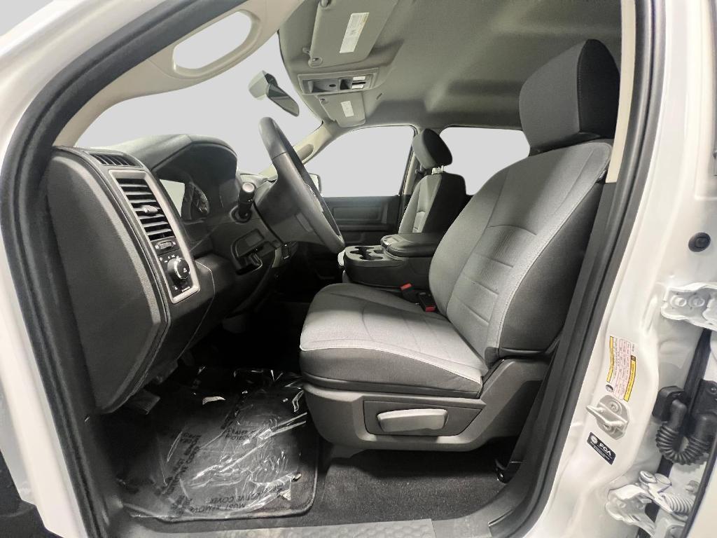 new 2024 Ram 1500 Classic car, priced at $39,318