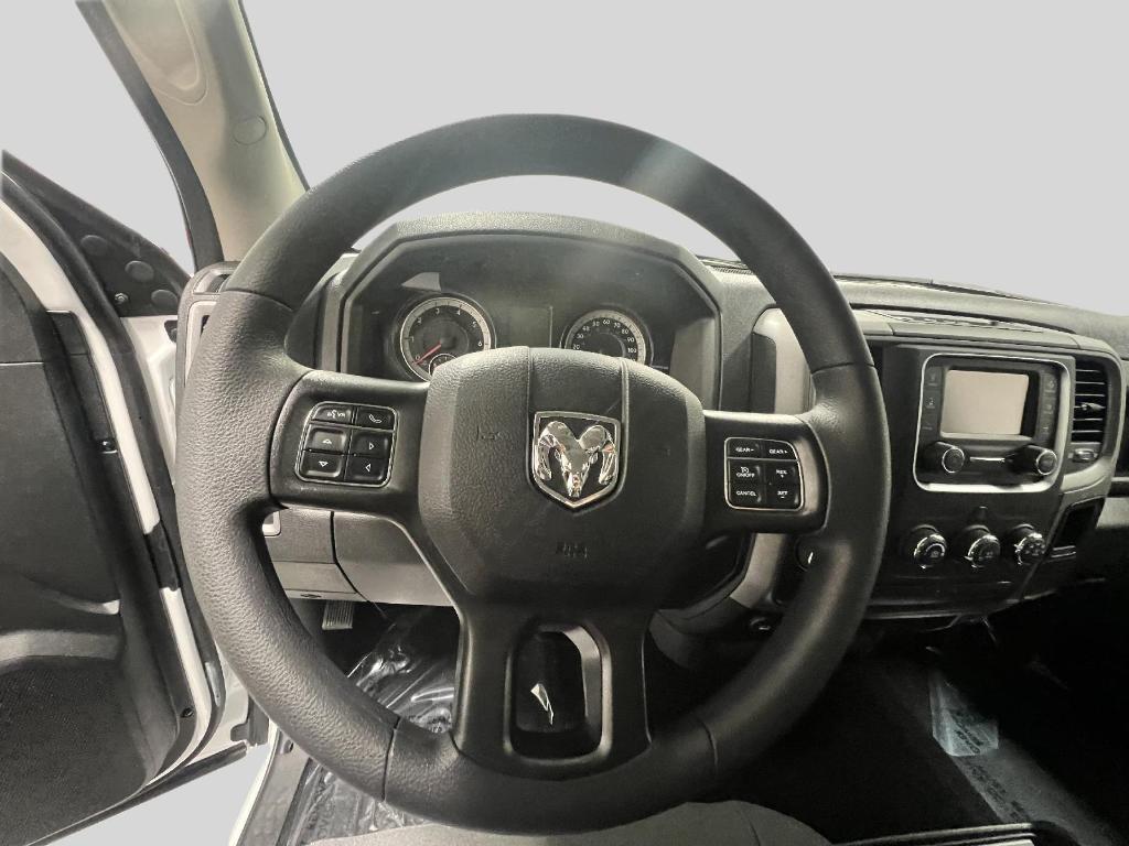 new 2024 Ram 1500 Classic car, priced at $39,318