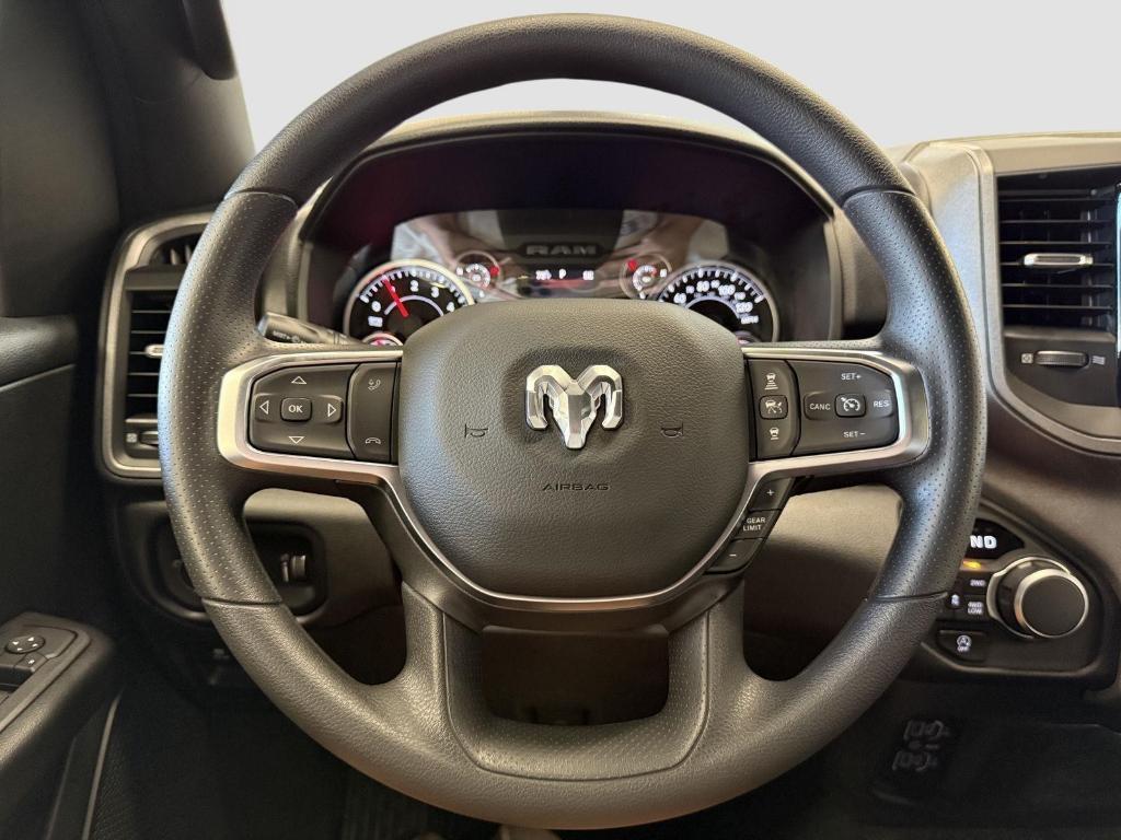 new 2025 Ram 1500 car, priced at $43,913