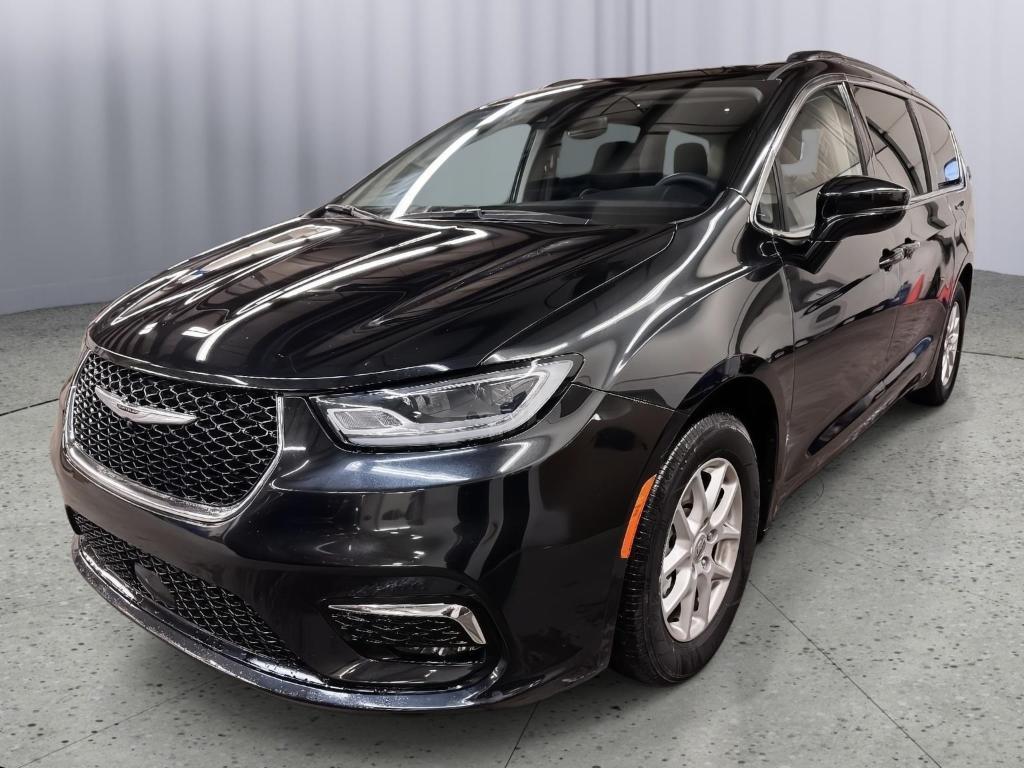 used 2022 Chrysler Pacifica car, priced at $23,186