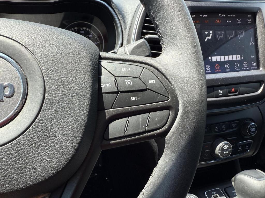 used 2020 Jeep Cherokee car, priced at $20,595