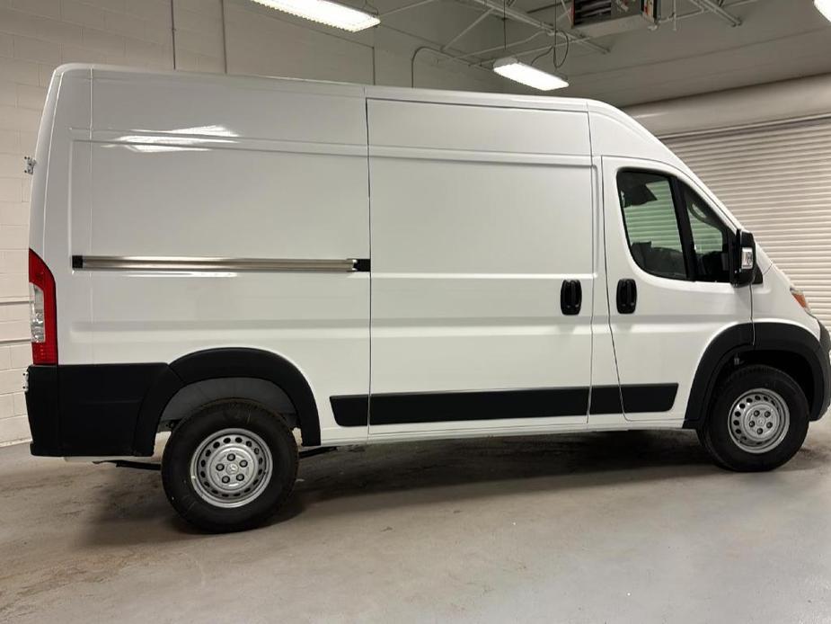 new 2025 Ram ProMaster 2500 car, priced at $52,609