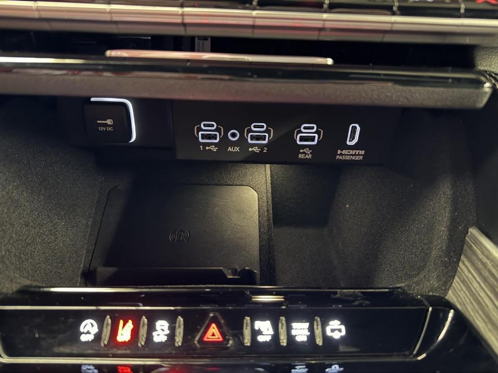 used 2022 Jeep Wagoneer car, priced at $42,987