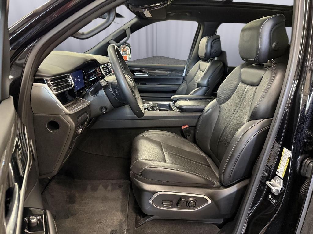 used 2022 Jeep Wagoneer car, priced at $42,987