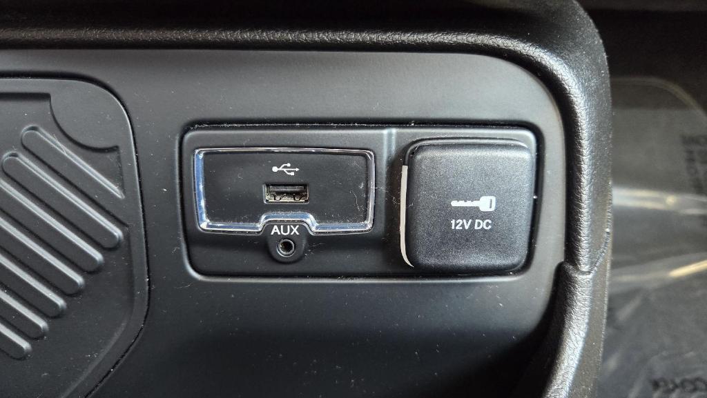 used 2017 Jeep Renegade car