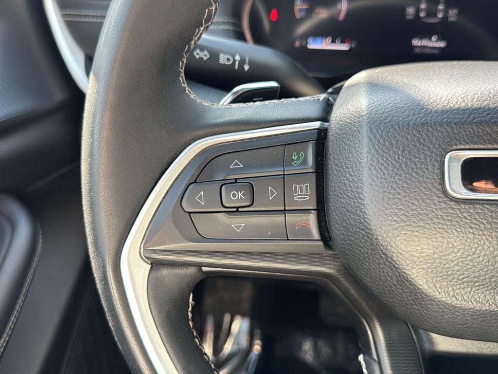 used 2023 Jeep Grand Cherokee L car, priced at $30,585