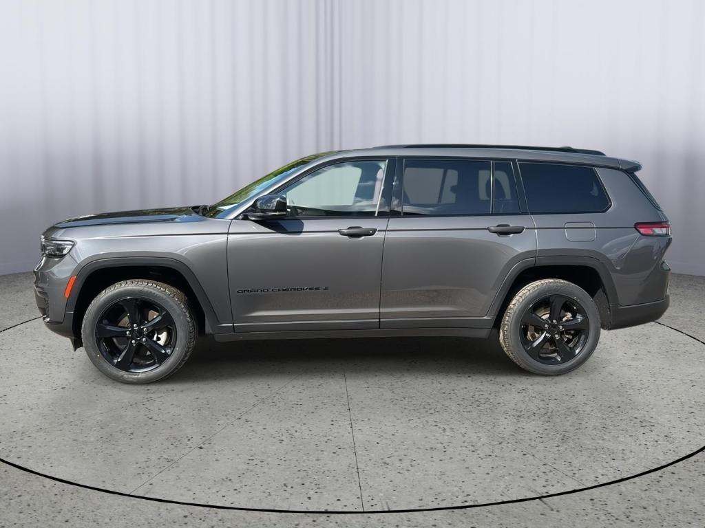 used 2023 Jeep Grand Cherokee L car, priced at $30,585