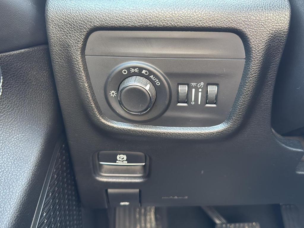used 2023 Jeep Grand Cherokee L car, priced at $30,585
