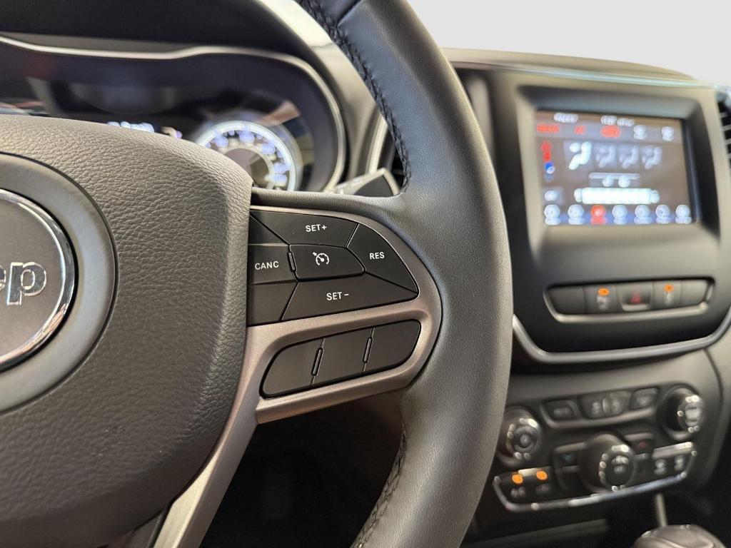 used 2021 Jeep Cherokee car, priced at $23,787