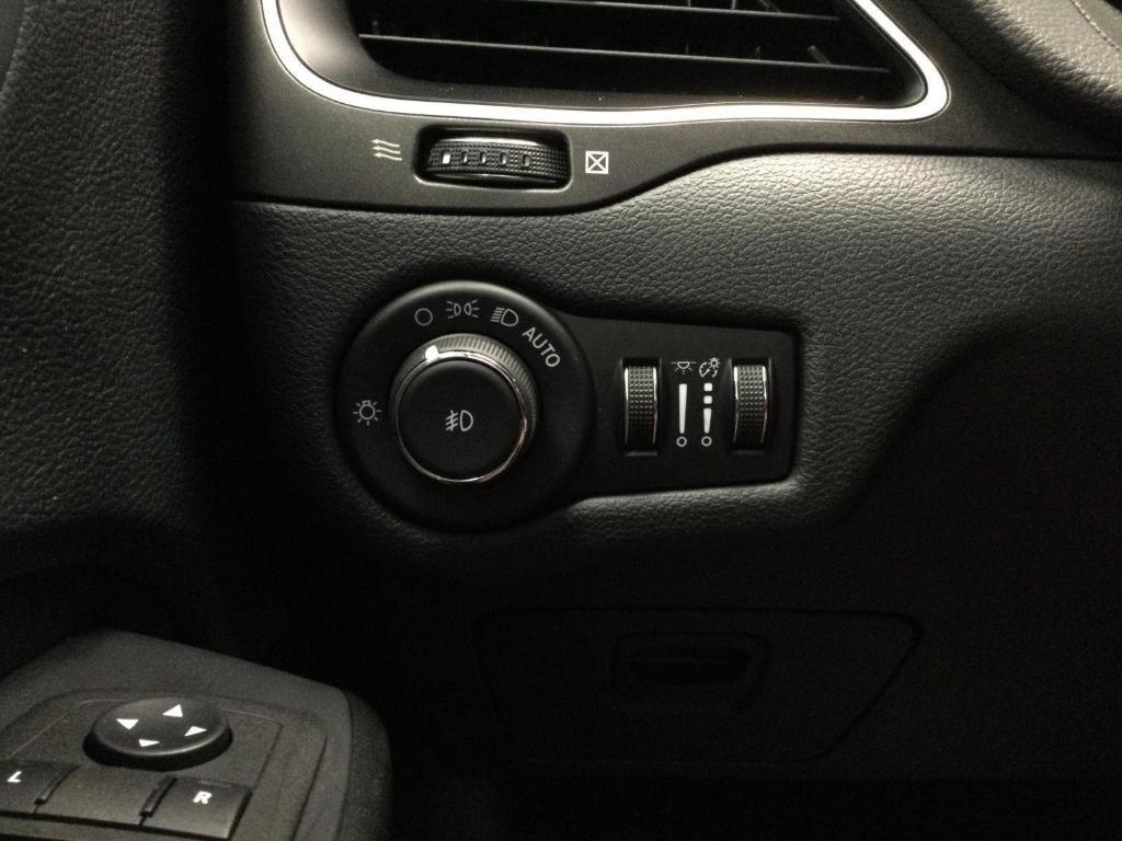 used 2022 Jeep Cherokee car, priced at $26,787