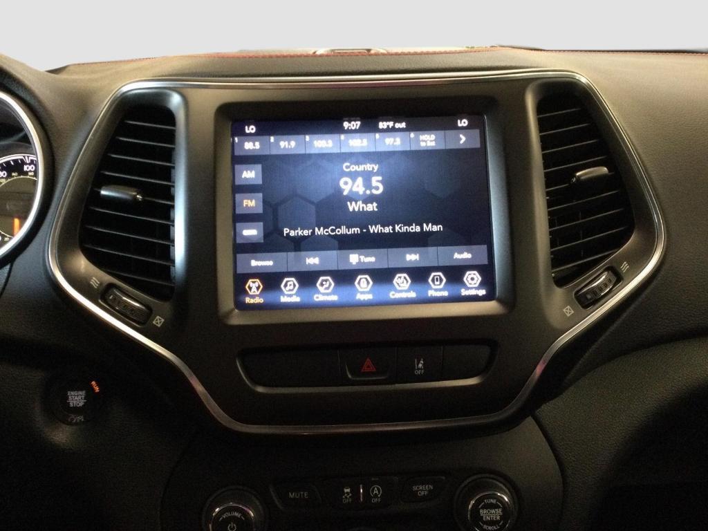 used 2022 Jeep Cherokee car, priced at $26,787