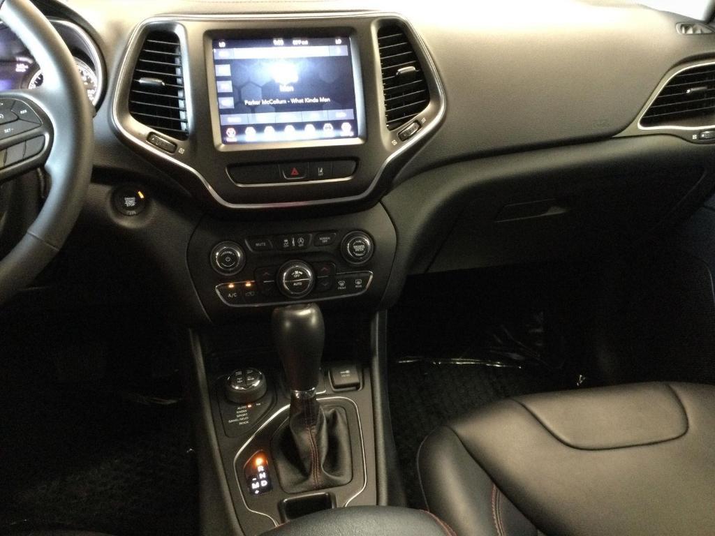 used 2022 Jeep Cherokee car, priced at $26,787