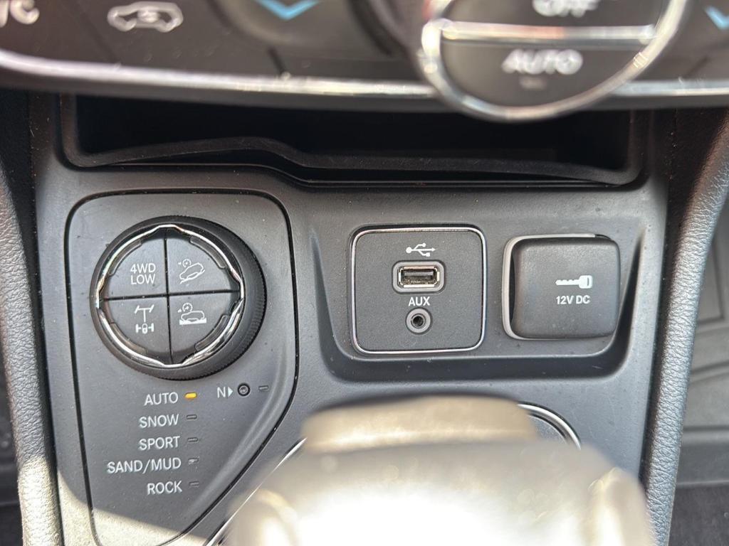 used 2019 Jeep Cherokee car, priced at $20,995