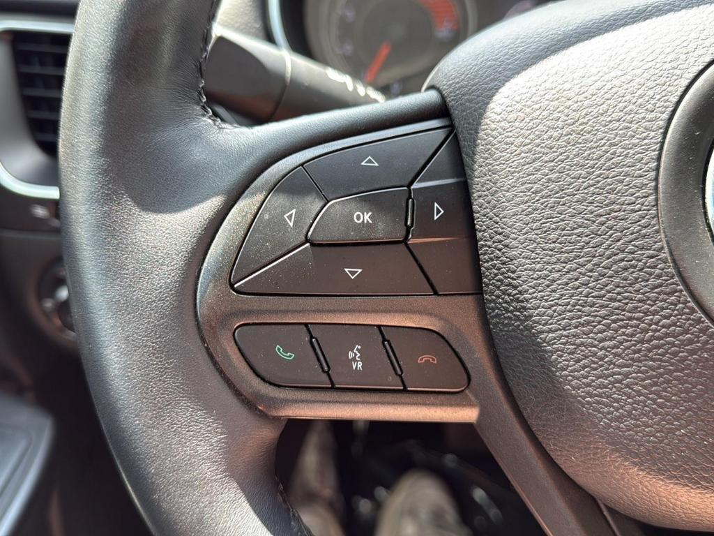used 2019 Jeep Cherokee car, priced at $20,995