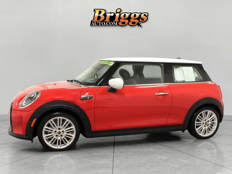 used 2022 MINI SE Hardtop car, priced at $21,649