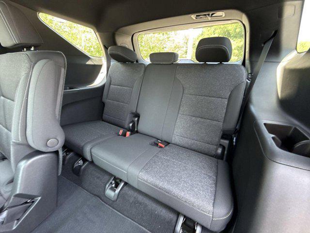 new 2025 Chevrolet Traverse car, priced at $43,550