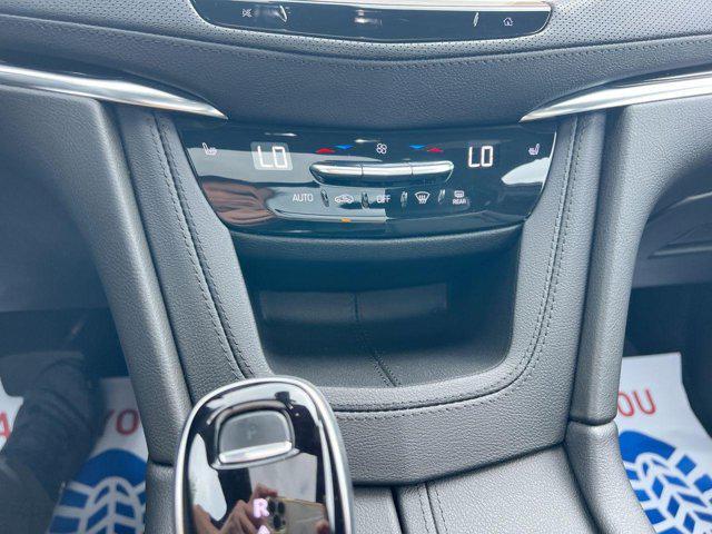 used 2022 Cadillac XT6 car, priced at $35,400